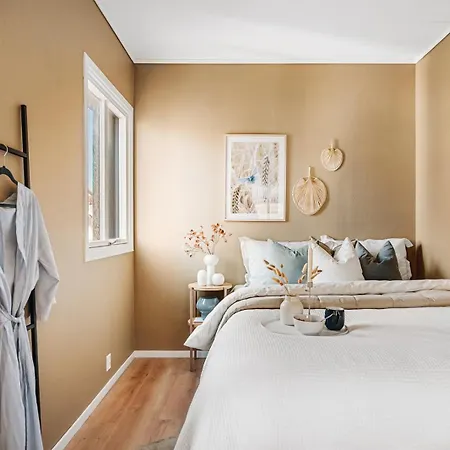 Barfot - Center * Bergen